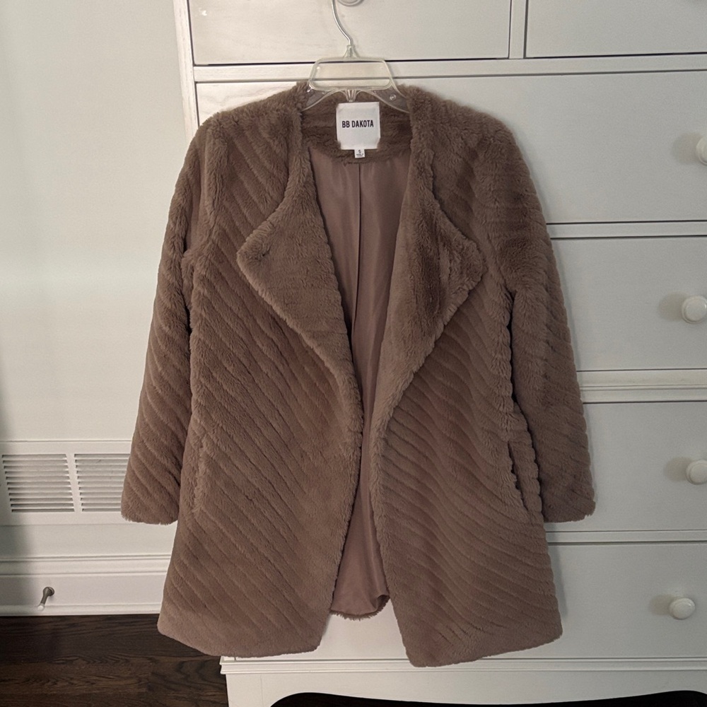 BB Dakota Women's Tan Faux Fur Jacket